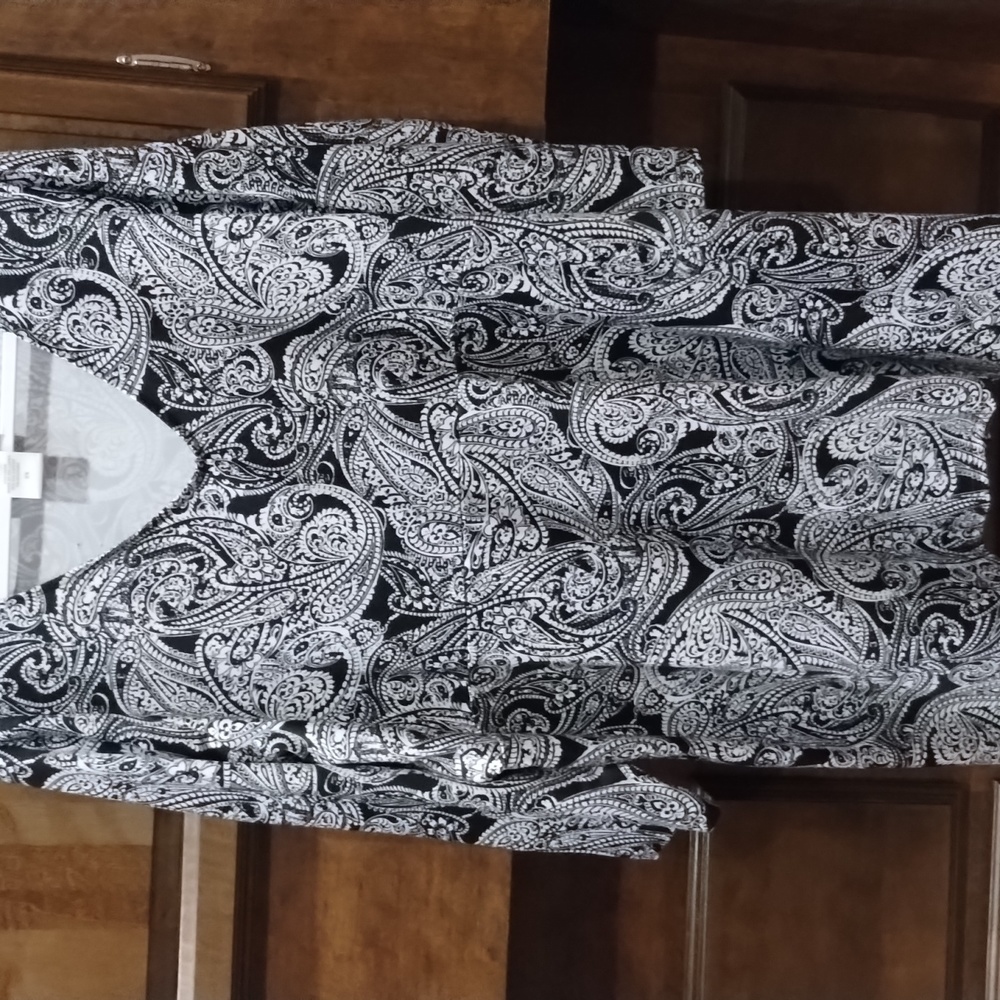 Black and white paisley print shirt